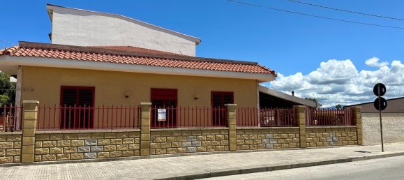 Вилла с 8 комнатами в Барчеллона Поццо ди Готто, Италия № 271724 2