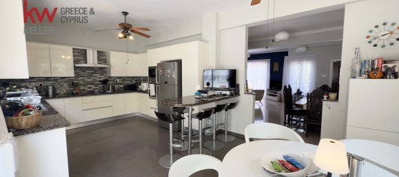 3 dormitorios adosado en venta en Larnaka, Cyprus № 26080 3