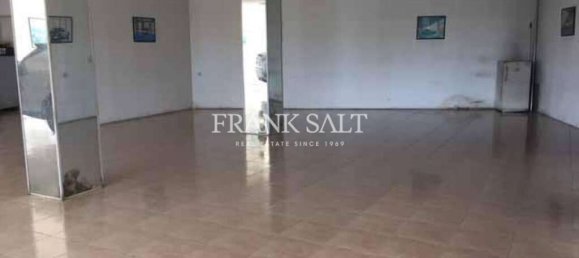 Imóvel comercial com habitação em Paola, Malta 340 m² N.º 13445 2