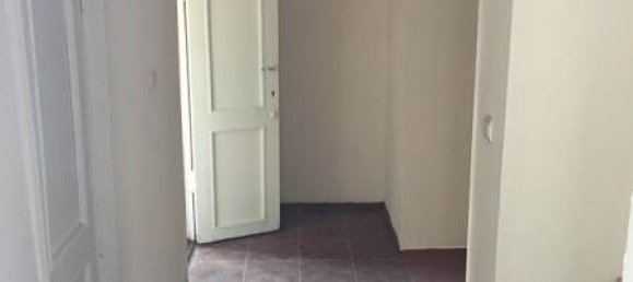 Escritório de 4 divisões em Nasimi, Azerbaijan N.º 1047 6