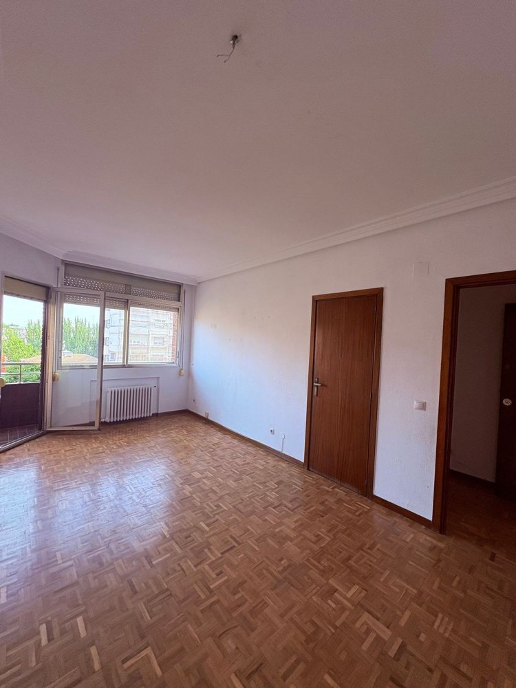 Квартира с 2 спальнями в Мадрид, Испания № 191386