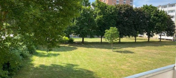 Apartamento de 2 habitaciónes en Falkenhagener Feld, Germany No. 87725 6