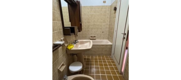 5 rooms Apartment in Rome, Italy No. 10583 21