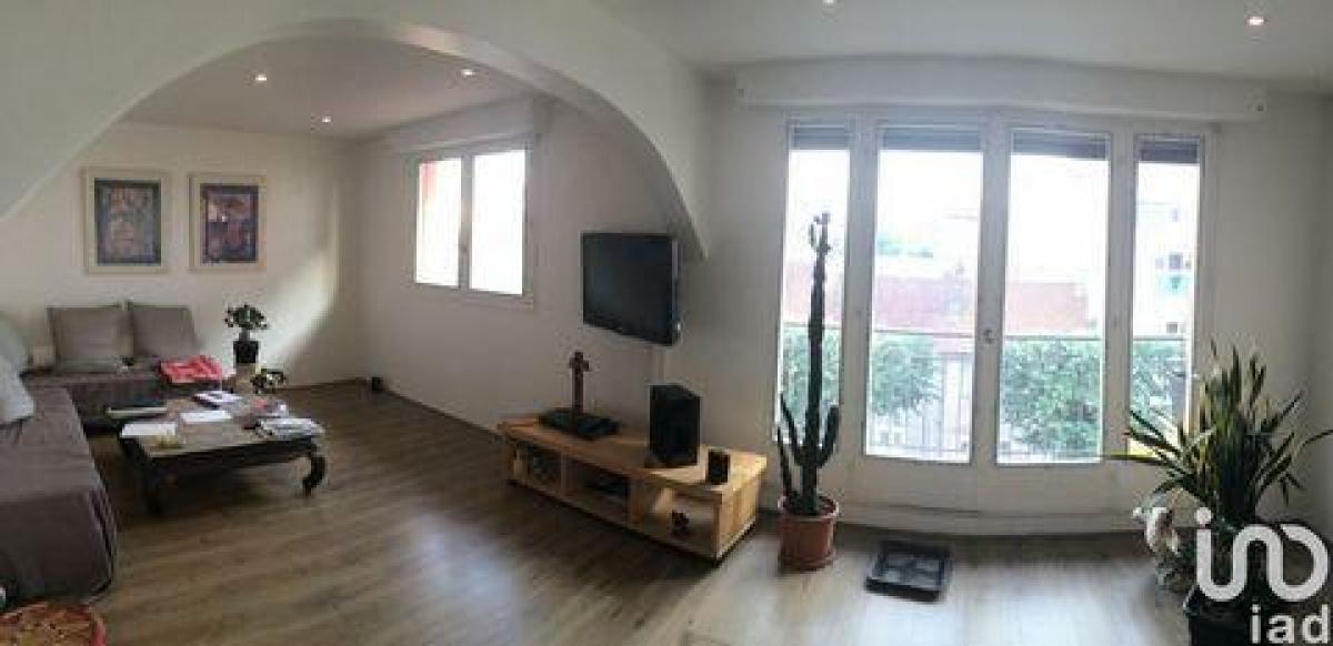 2 bedrooms Condo in Pau, France No. 7715