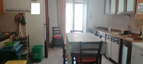 3 rooms Apartment in Catania, Italy No. 269421 3