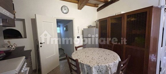 3 bedrooms House in Arcola, Italy No. 104780 7