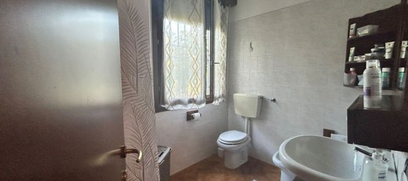 4-Zimmer Wohnung in Modena, Italy, Nr. 26205 20