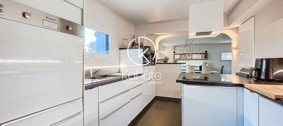 4 bedrooms House in Rhone, France No. 339090 11