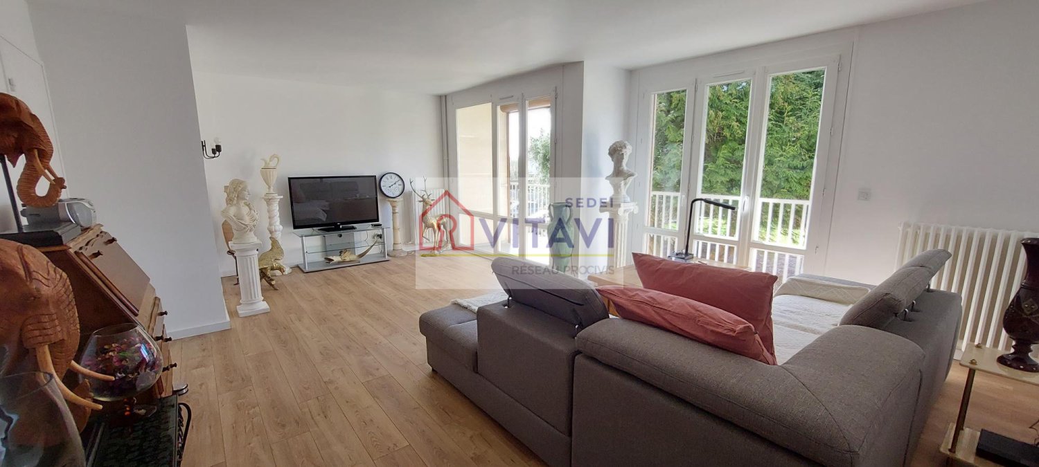 3 bedrooms Apartment in Beauvais, France No. 70030