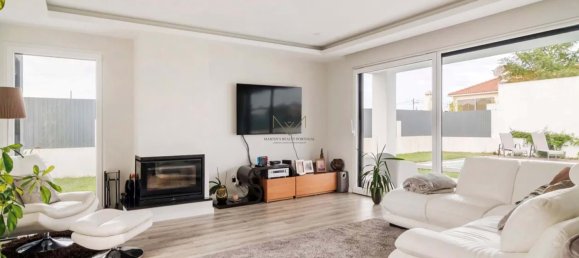 5 bedrooms Villa in Seixal, Portugal No. 142968 7