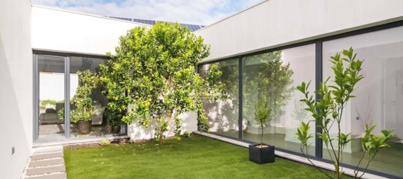 5 bedrooms Villa in Seixal, Portugal No. 142968 8