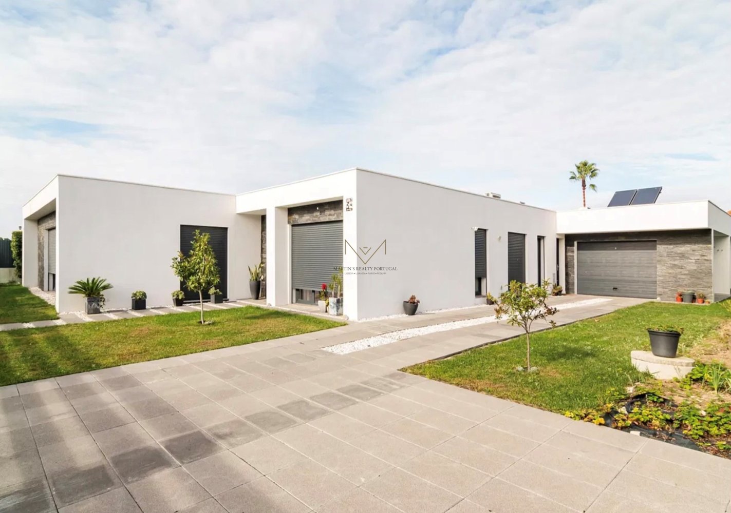 5 bedrooms Villa in Seixal, Portugal No. 142968