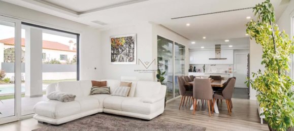 5 bedrooms Villa in Seixal, Portugal No. 142968 9