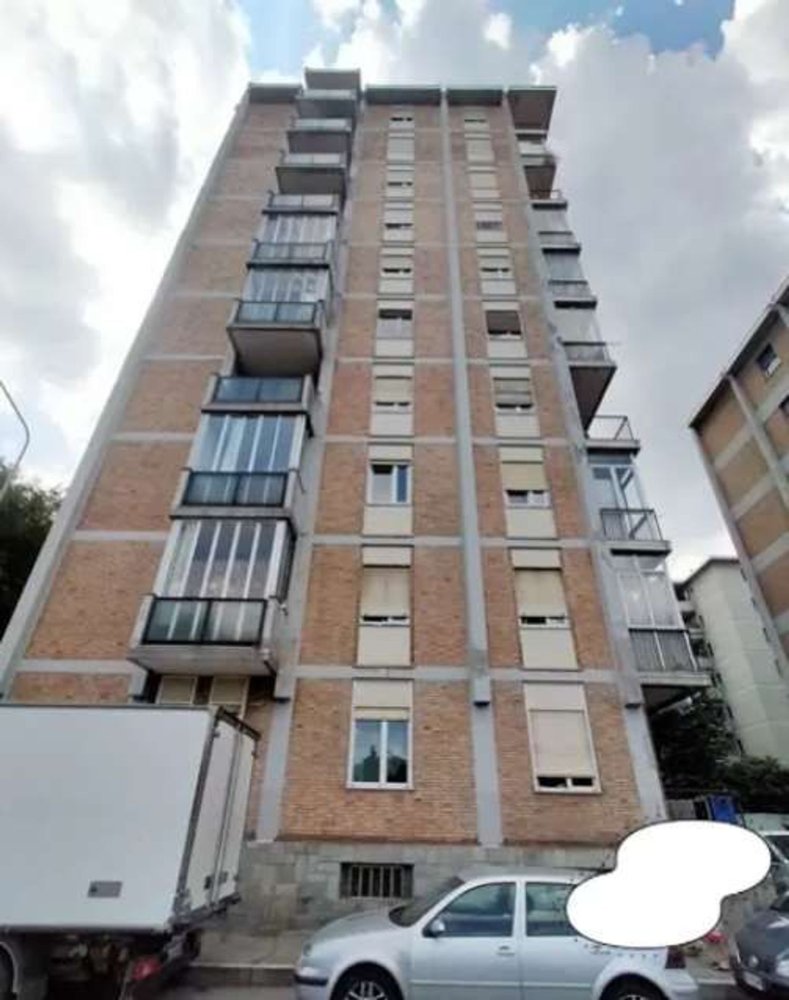Apartamento de 2 habitaciónes en Moncalieri, Italy No. 50573
