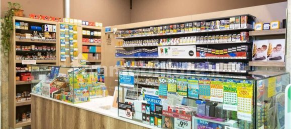 Коммерческая недвижимость с 1 комнатой в Ларчано, Италия № 157428 13