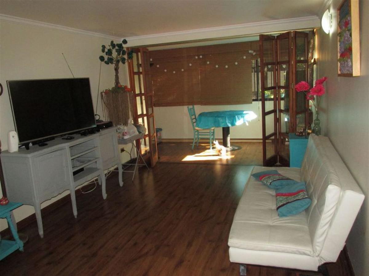 3 bedrooms Apartment in Santiago, Chile No. 4275