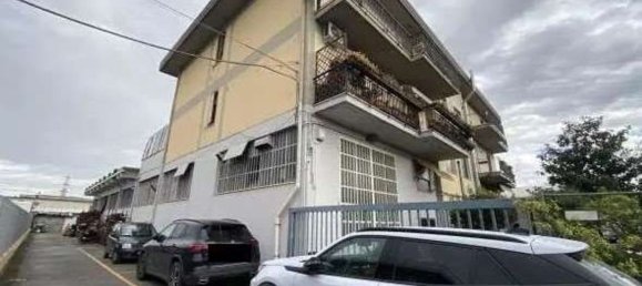 5 rooms Apartment in Calenzano, Italy No. 190084 2