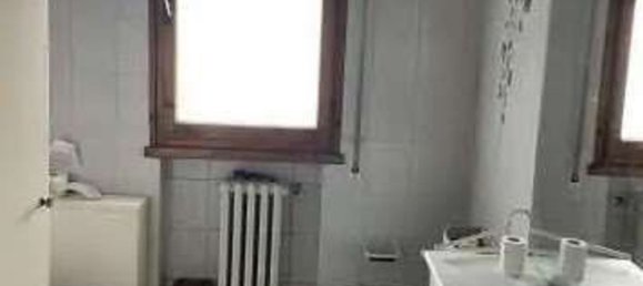 5 rooms Apartment in Calenzano, Italy No. 190084 10