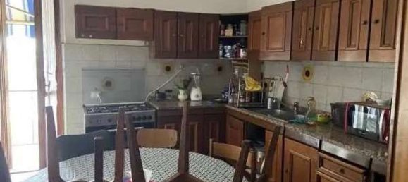 5 rooms Apartment in Calenzano, Italy No. 190084 6