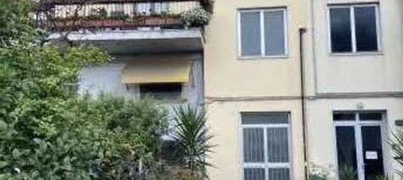 5 rooms Apartment in Calenzano, Italy No. 190084 3
