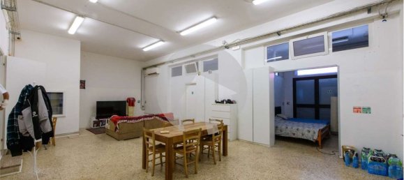 4غرفة عقار تجاري في Reggio Emilia, Italy رقم 113086 6