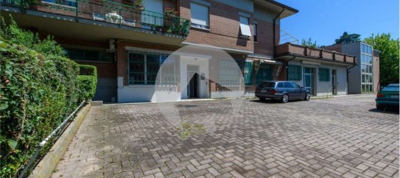 4غرفة عقار تجاري في Reggio Emilia, Italy رقم 113086 16