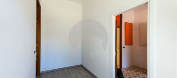 4غرفة عقار تجاري في Reggio Emilia, Italy رقم 113086 12