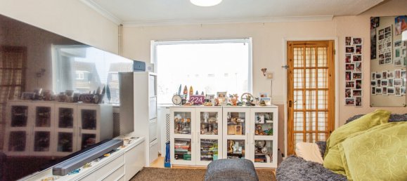 2 bedrooms House in Southend-on-Sea, United Kingdom No. 1992 3