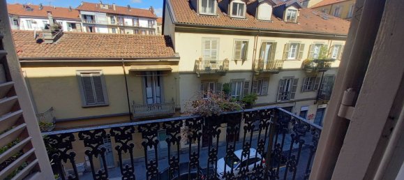 3 bedrooms Apartment in Turin, Italy No. 321489 21