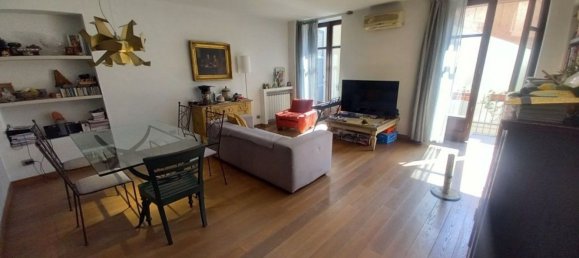 3 bedrooms Apartment in Turin, Italy No. 321489 4