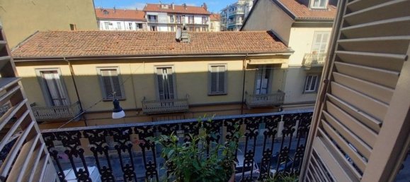 3 bedrooms Apartment in Turin, Italy No. 321489 8