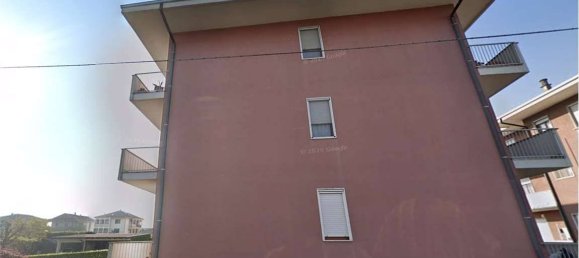 3 bedrooms Apartment in Romentino, Italy No. 292463 3