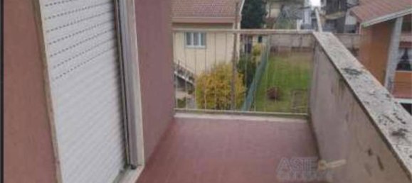 3 bedrooms Apartment in Romentino, Italy No. 292463 4