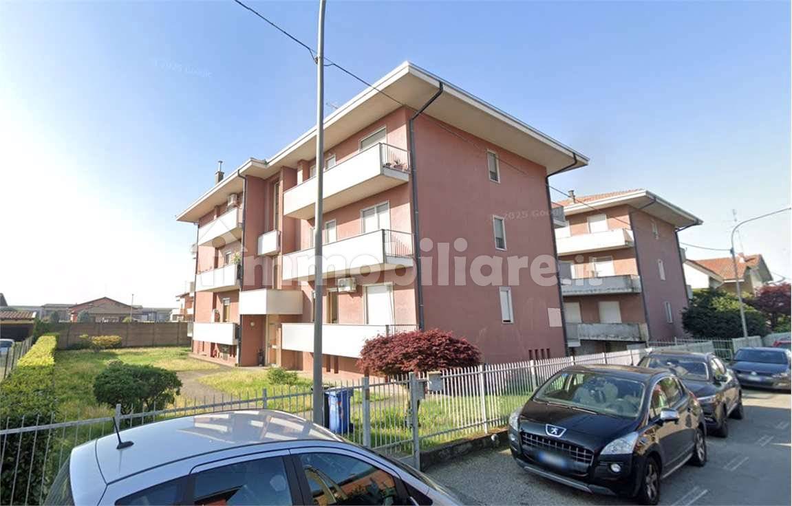 3 bedrooms Apartment in Romentino, Italy No. 292463