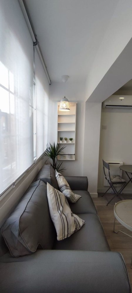 Apartamento de 2 dormitorios en Madrid, Spain No. 155089