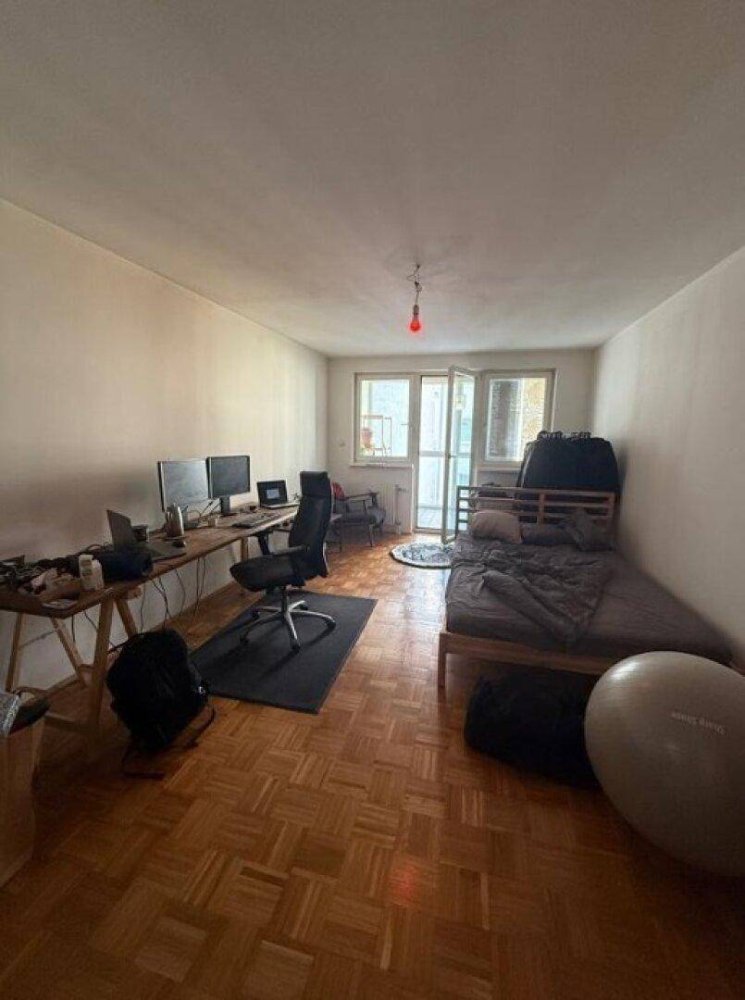 Studio in Neubau, Austria, Nr. 133147