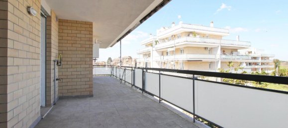 3 rooms Apartment in Rome, Italy No. 35643 11