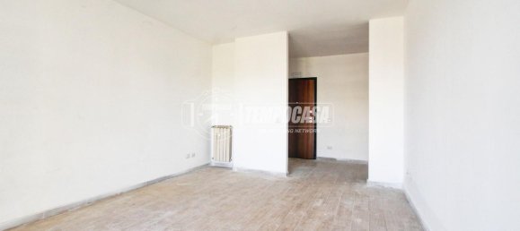 3 rooms Apartment in Rome, Italy No. 35643 9