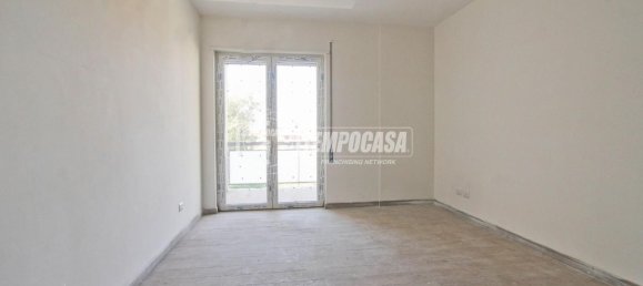 3 rooms Apartment in Rome, Italy No. 35643 34