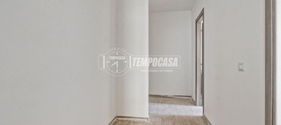 3 rooms Apartment in Rome, Italy No. 35643 26