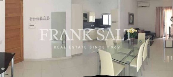 2 bedrooms Penthouse in Saint Julian's, Malta No. 10693 6