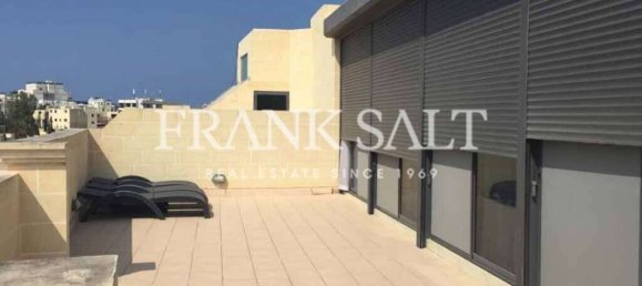 2 bedrooms Penthouse in Saint Julian's, Malta No. 10693 3