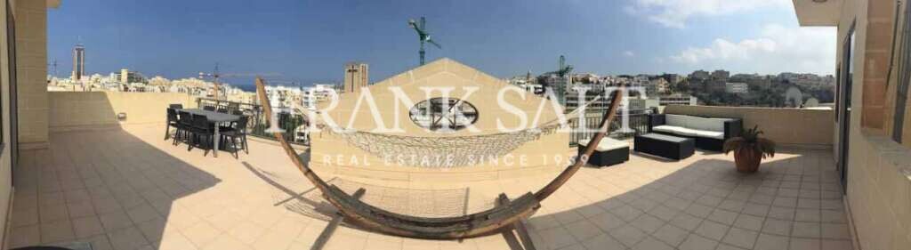 2 bedrooms Penthouse in Saint Julian's, Malta No. 10693