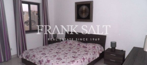 2 bedrooms Penthouse in Saint Julian's, Malta No. 10693 12