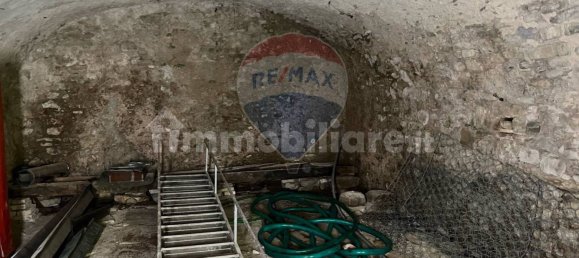 Casa de 7 dormitorios en Langhirano, Italy No. 325772 32