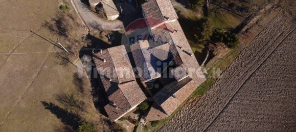 Casa de 7 dormitorios en Langhirano, Italy No. 325772 39