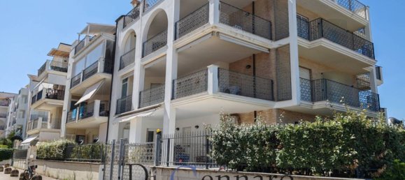 Квартира с 2 спальнями в Торторето, Италия № 339390 44