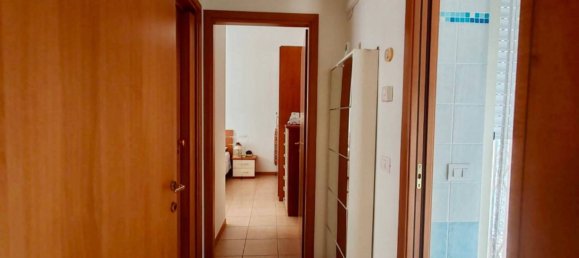 Квартира с 2 спальнями в Торторето, Италия № 339390 10