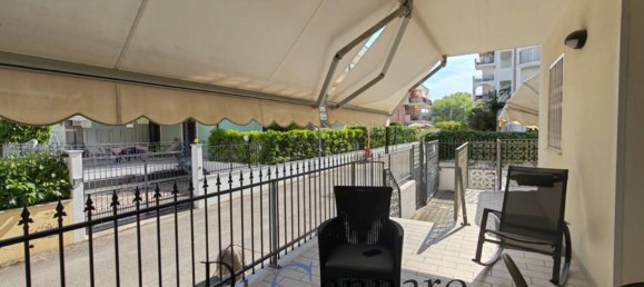 Квартира с 2 спальнями в Торторето, Италия № 339390 26