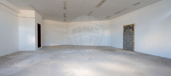 400m² Commercial property in Oeiras, Portugal No. 84671 7